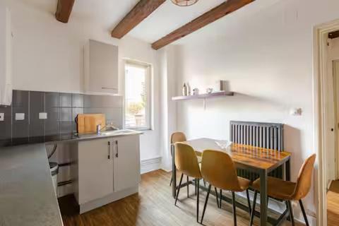 Comfortable T2 Apartment In Neudorf, สตราสบูร์ก ภายนอก รูปภาพ